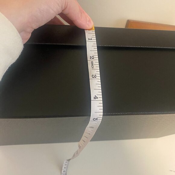 Authentic Chanel Large Box - Picture 2 of 13